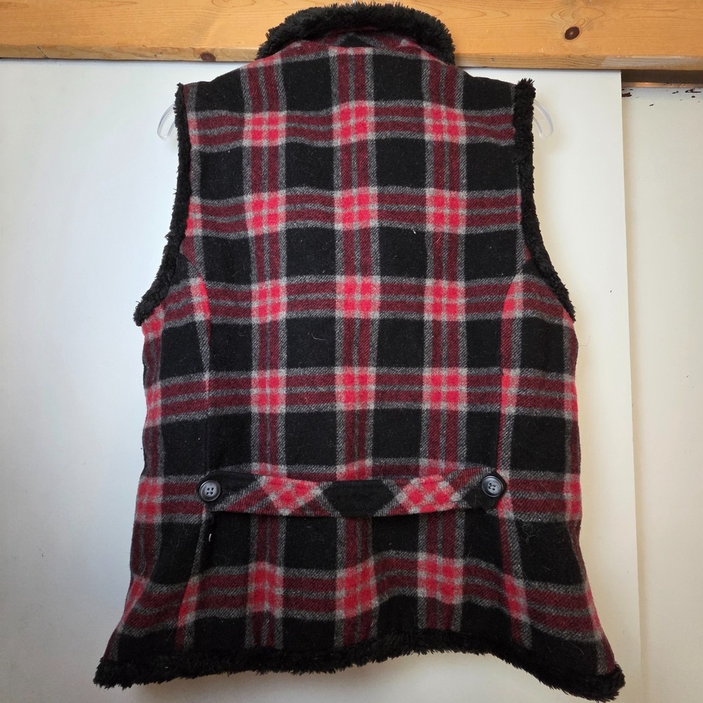 Woolrich Women's Vest Size M Black Red Plaid Faux Fur Lined Pockets Wool Blend - Picture 10 of 11